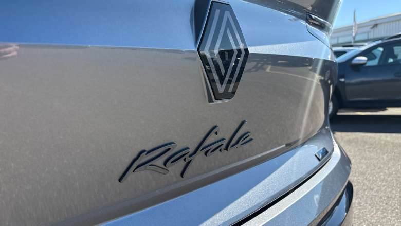 Renault Rafale E-Tech FHEV Iconic Esprit Alpine 5dr Auto 4C Hybrid Estate